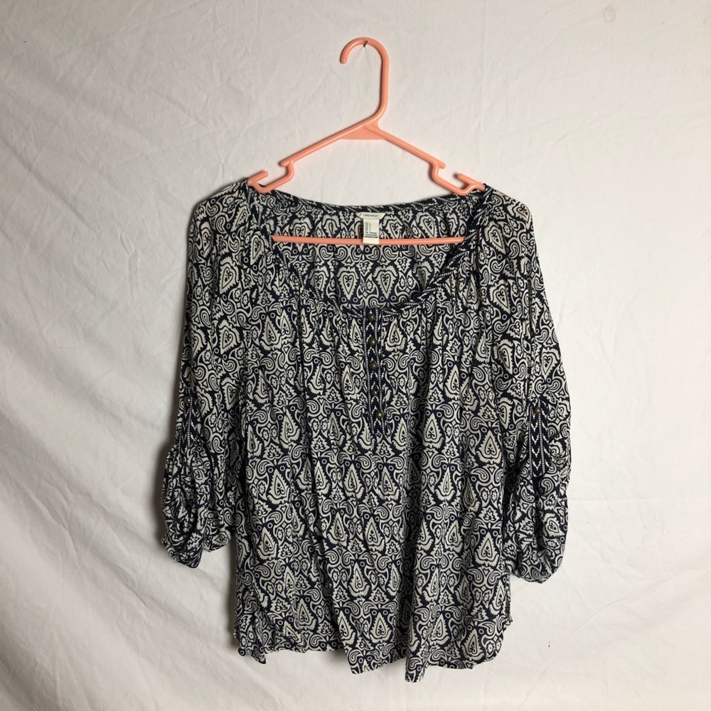 Navy/white paisley print blouse
